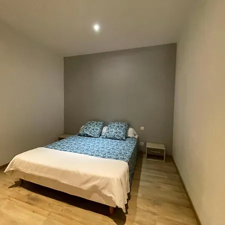 L'angelet Apartment *